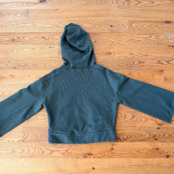 ALO Yoga Oversized Low Key Hoodie with Bell Sleeves in Army Green (Size XS) - Picture 9 of 9